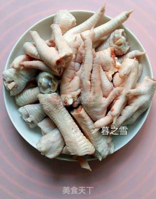 Peanut and Chicken Feet Soup recipe