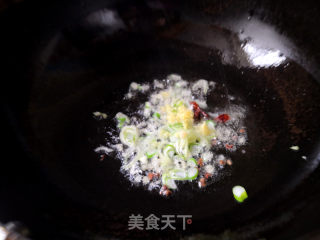 Stir-fried Bean Sprouts with Leek recipe