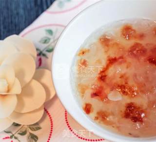 Stewed Bird's Nest with Peach Gum and Soap recipe