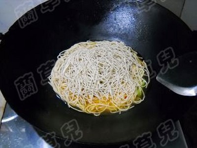 Cowpea Braised Noodles recipe
