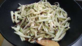 Eggplant Diced Pork Hand Rolled Noodles recipe