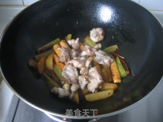 [sichuan Cuisine] Dry Pot Bullfrog recipe