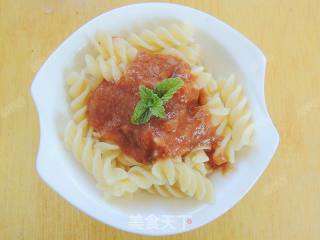 Spiral Pasta with Meat Sauce recipe