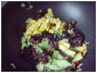 Vegetarian Version of Mushu Meat. recipe