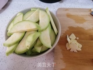 Stir-fried Yunnan Melon with Garlic Slices recipe