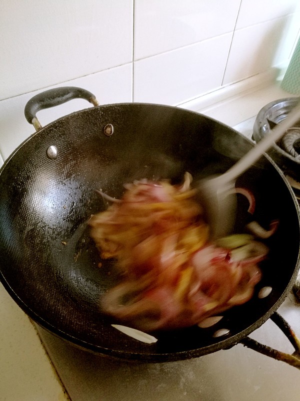 Stir-fried Tripe with Onions recipe