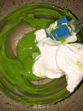 Matcha Chocolate Mousse Cake recipe