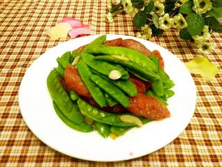 #trust之美# Stir-fried Sausage with Snow Beans recipe