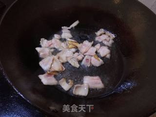 Stir-fried Pork Belly with Garlic Sprouts recipe