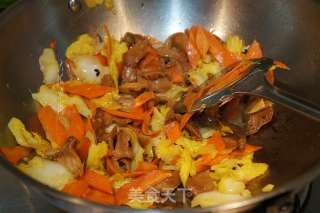 Stir-fried Chinese Cabbage with Mushrooms recipe