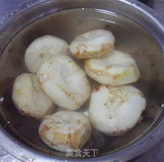 Stewed Water Chestnut Pear with Tremella recipe