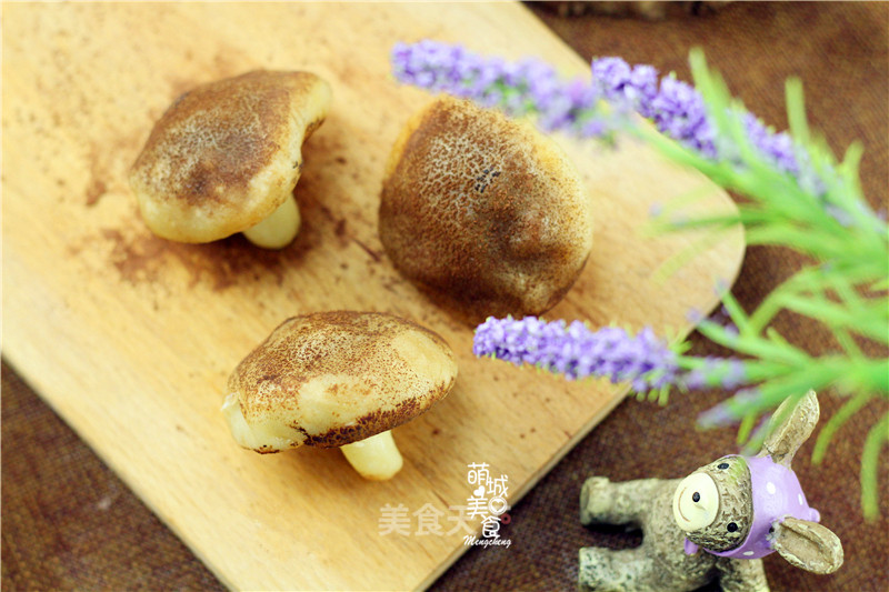 A Must-have Cute Mushroom Bun for Loving Breakfast recipe