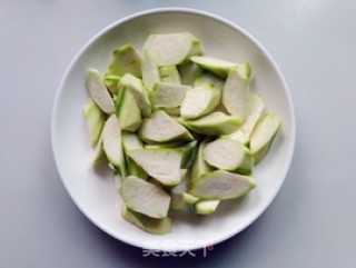 Stir-fried Loofah with Oily Gluten recipe