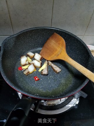 Stir-fried Mustard Heart with Bacon recipe