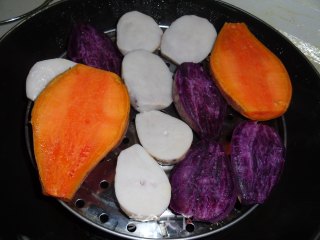 Change The Way to Eat Taro Balls-sweet-scented Osmanthus Wine Stuffed Taro Balls recipe