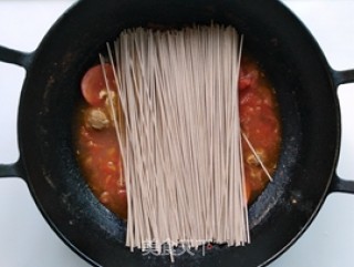 Noodles in Sour and Spicy Tomato Sauce recipe