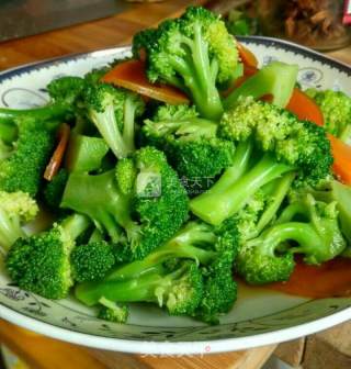 Broccoli Salad recipe