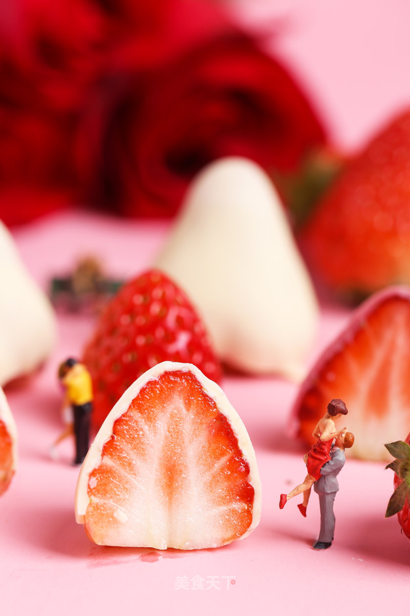 【strawberry Filled Chocolate】 recipe