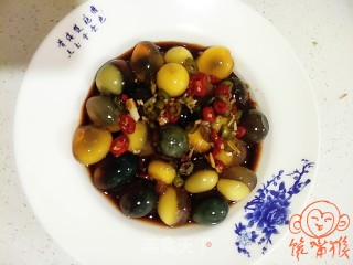 Small Preserved Egg with Sesame Sauce recipe