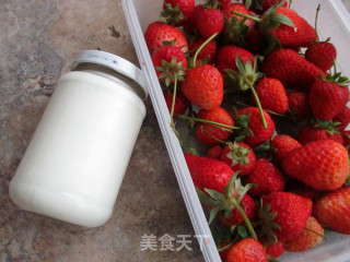 Strawberry Milkshake recipe