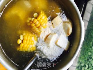 Yai Shan Corn Claypot Fan Bone recipe