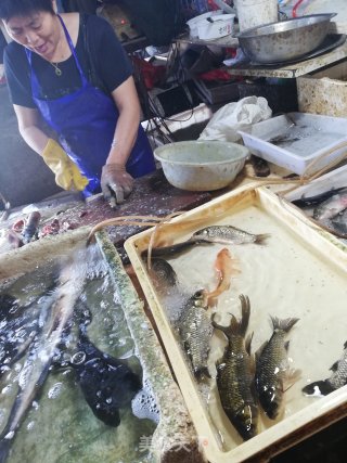 Crucian Carp and Mushroom Tofu Soup recipe