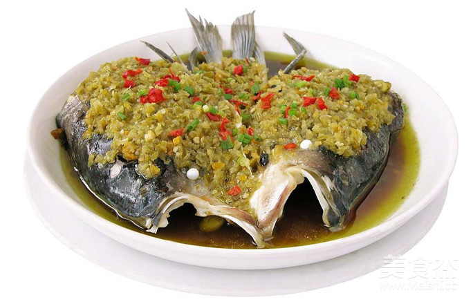 Two Steps to Make Authentic Fish Head with Sauce and Pepper! recipe