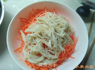 【shaanxi】carrots Mixed with Golden Needles recipe