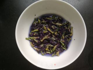 Fried Rice with Butterfly Pea Flower recipe