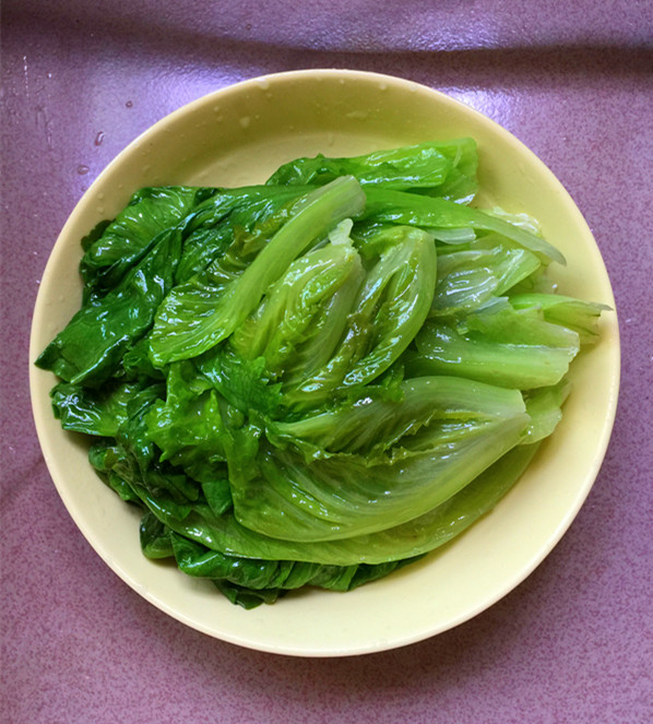 Lettuce with Garlic Oyster Sauce recipe