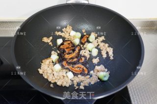 Braised Red Ginseng with Minced Meat and Shallots recipe