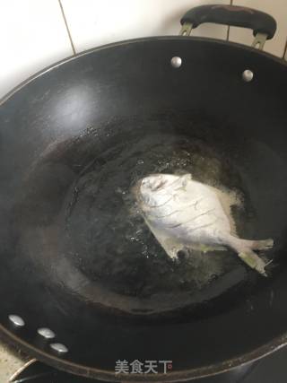 Fried Silver Pomfret recipe