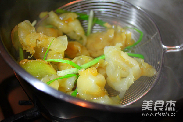 Stewed Chicken with Dendrobium and Dendrobium recipe