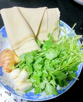 【prolactin Soup】hundred Pages of Crucian Carp Soup recipe