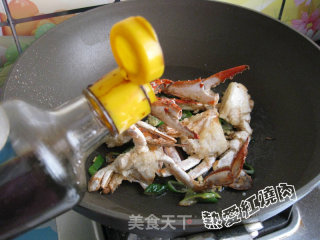 Stir-fried Rice Cake Strips with Swimming Crab recipe