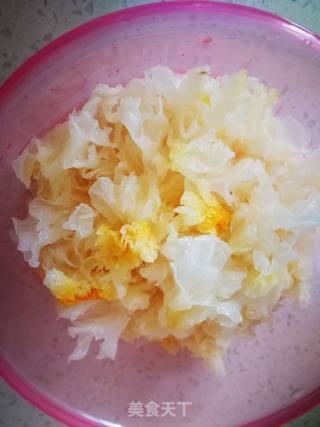 Fried Melon Slices with White Fungus recipe