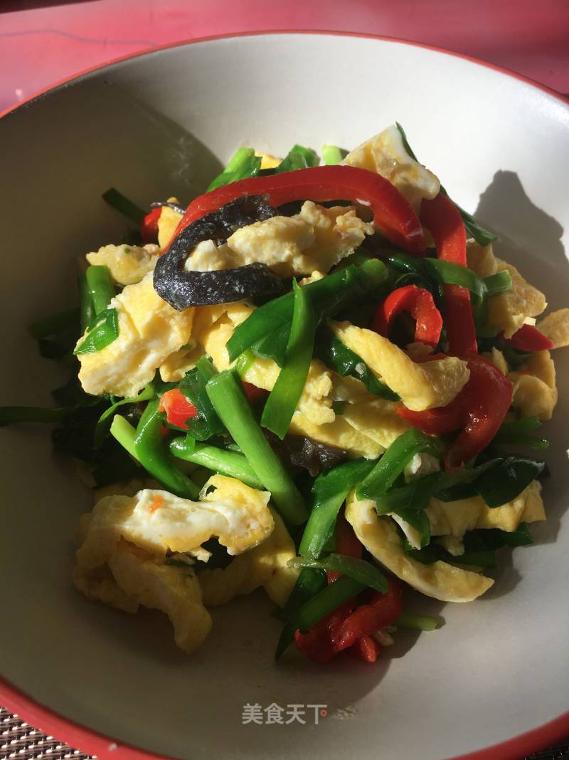 National Cuisine~~~ Scrambled Eggs with Chives recipe