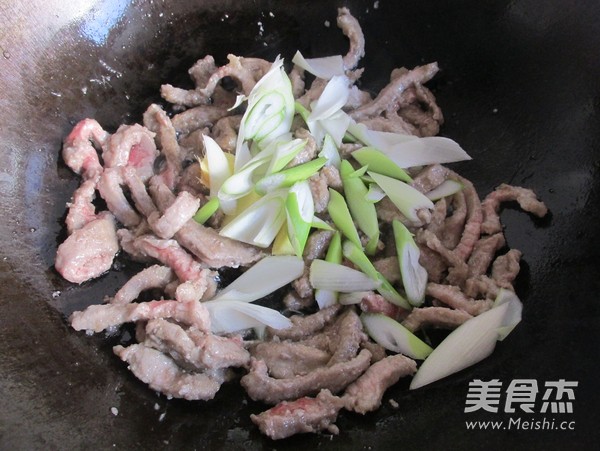 Beef Tenderloin with Pickled Peppers recipe