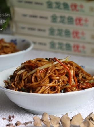 Fried Noodles with Shredded Beef recipe