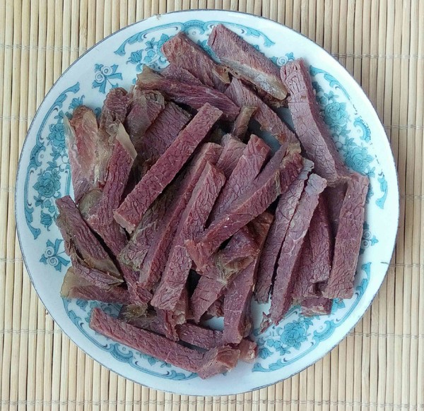 Grilled Loofah with Soy Beef Strips recipe