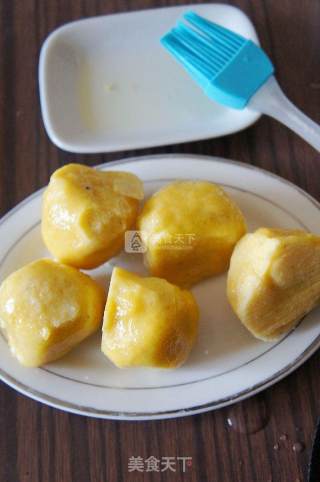 Fried Sticky Bean Buns recipe