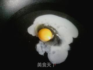 Wine Stuffed Poached Eggs recipe