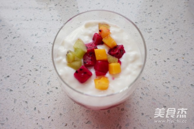 Dragon Fruit Yogurt Smoothie recipe