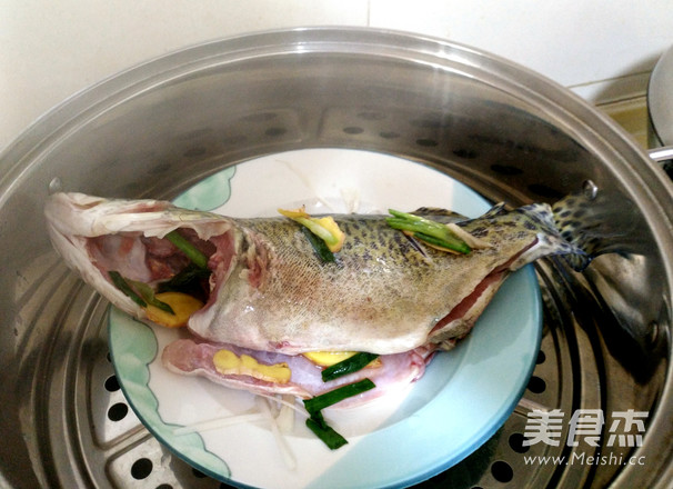 Steamed Mandarin Fish recipe