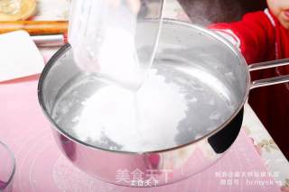 Yingtai Food Club---strong Strawberry Brownie Cake recipe