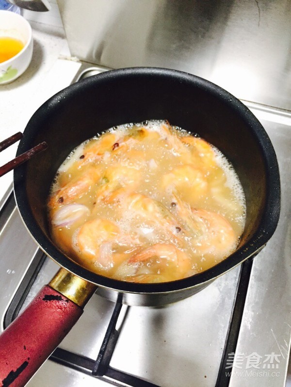 Special Shrimp Soup Ramen recipe