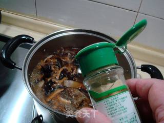 Shuang Mushroom Muxi Braised Noodle recipe