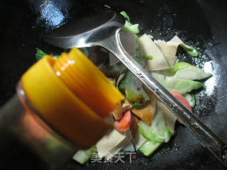 Thousands of Ham Sausage Stir-fried Vegetables recipe