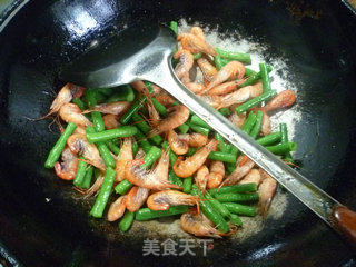 Fried Prawns with Beans recipe