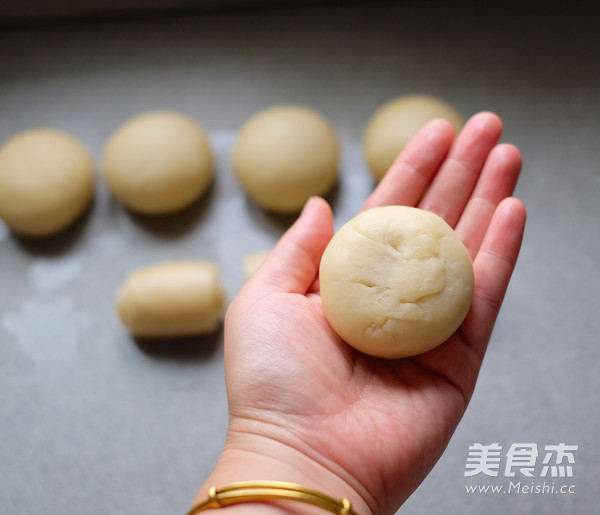 Pan Version Mustard Fresh Meat Mooncakes recipe